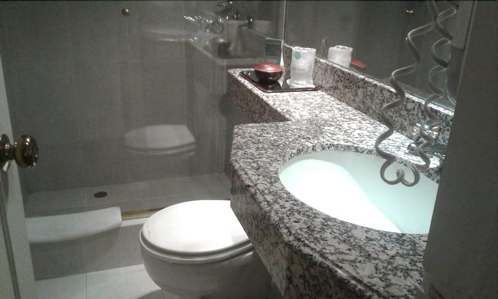 Hotel-Monti Bogotá Zewnętrze zdjęcie
