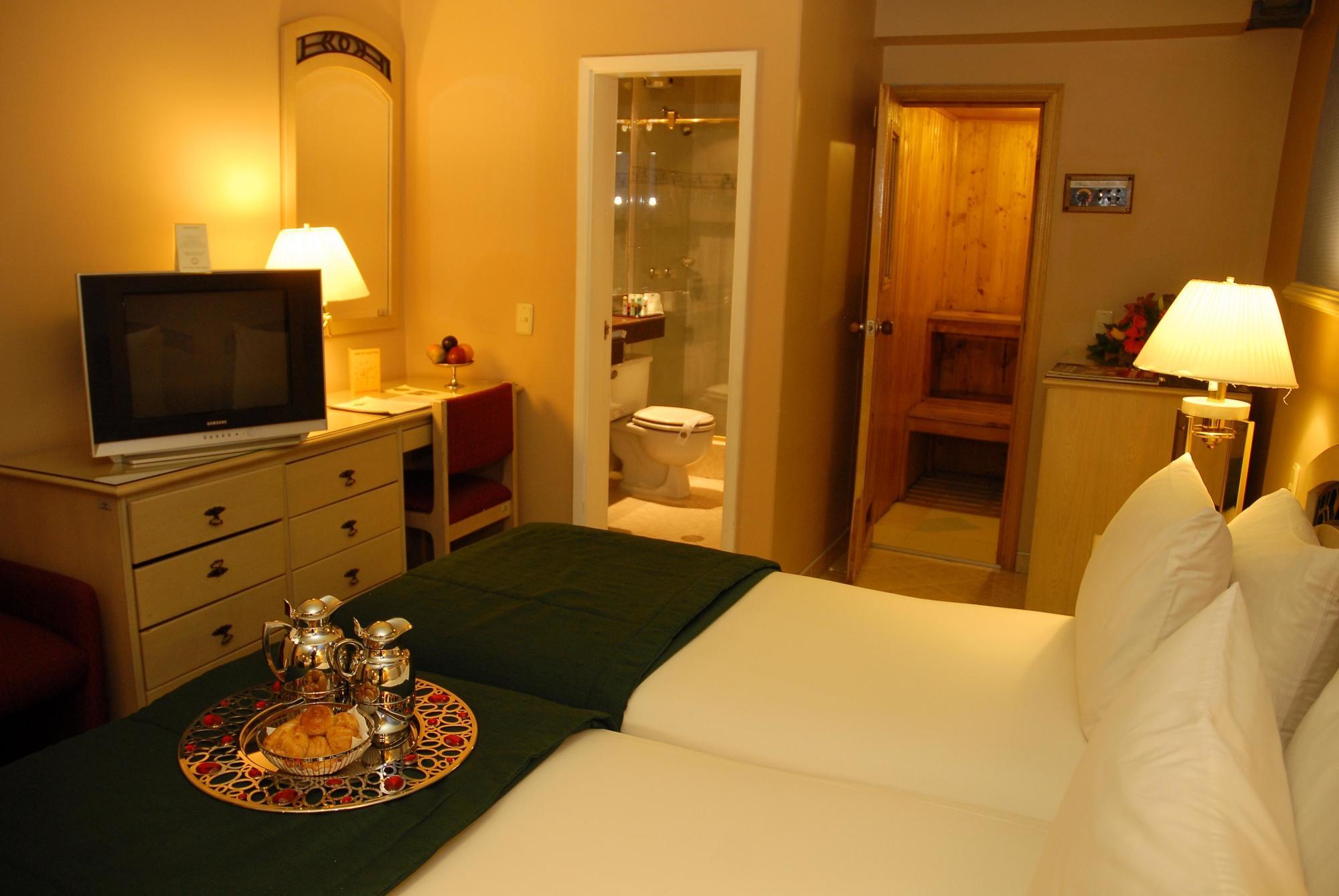 Hotel-Monti Bogotá Zewnętrze zdjęcie